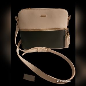 NWOT Lovevook Crossbody Bag